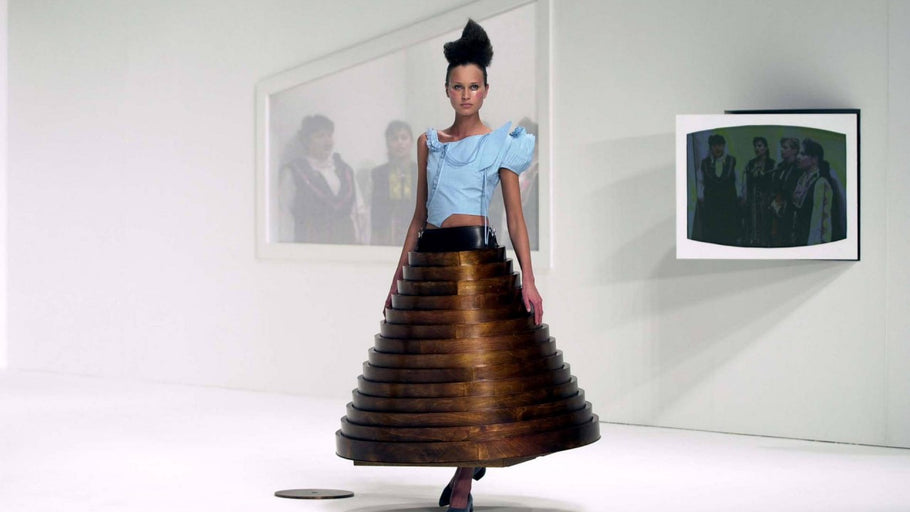 The Secret Life of Clothes, 1: This Skirt Danced with James Bond