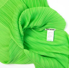 Issey Miyake Lime Green Plissé Sleeveless Tunic, M