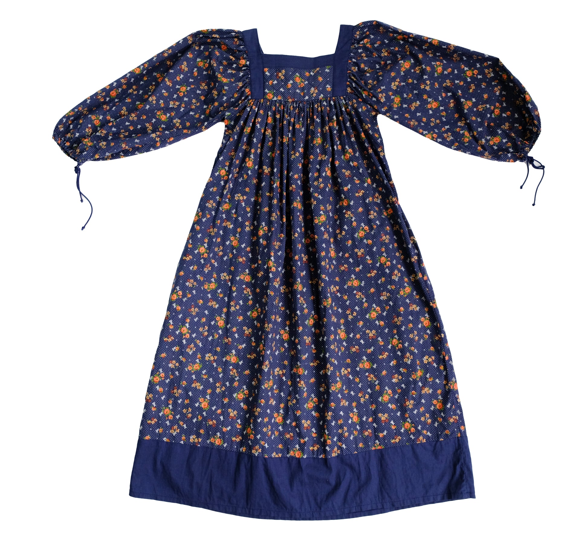 1970s Vintage Navy Floral Smock Dress, Made in Wales, UK10