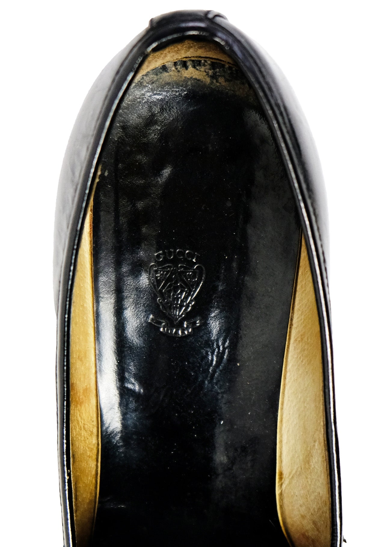 Gucci 1960s Vintage Shoes in Black Patent Leather with Gilt Chain Details, EU39