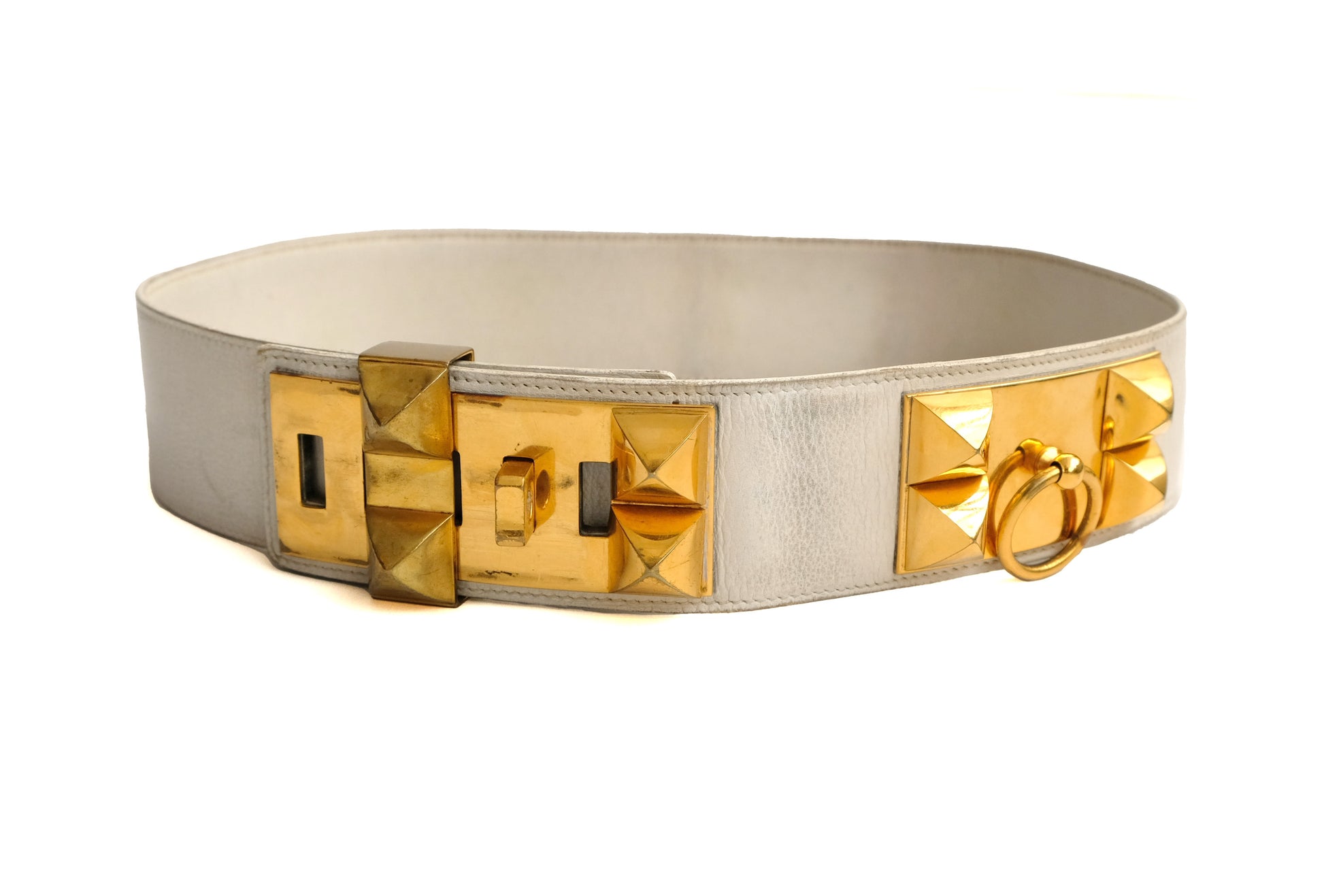 Hermès 1980s Vintage Belt in White Leather with Chunky Gold Tone Studs