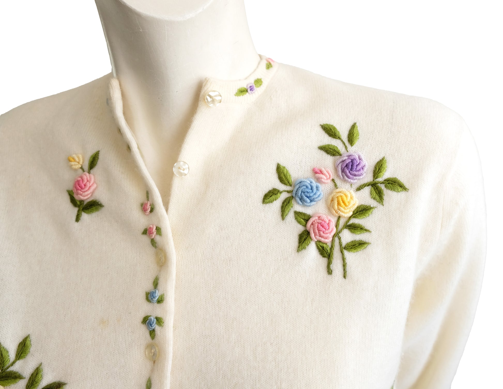 1960s Vintage Embroidered Rosebud Cardigan in White Wool, S