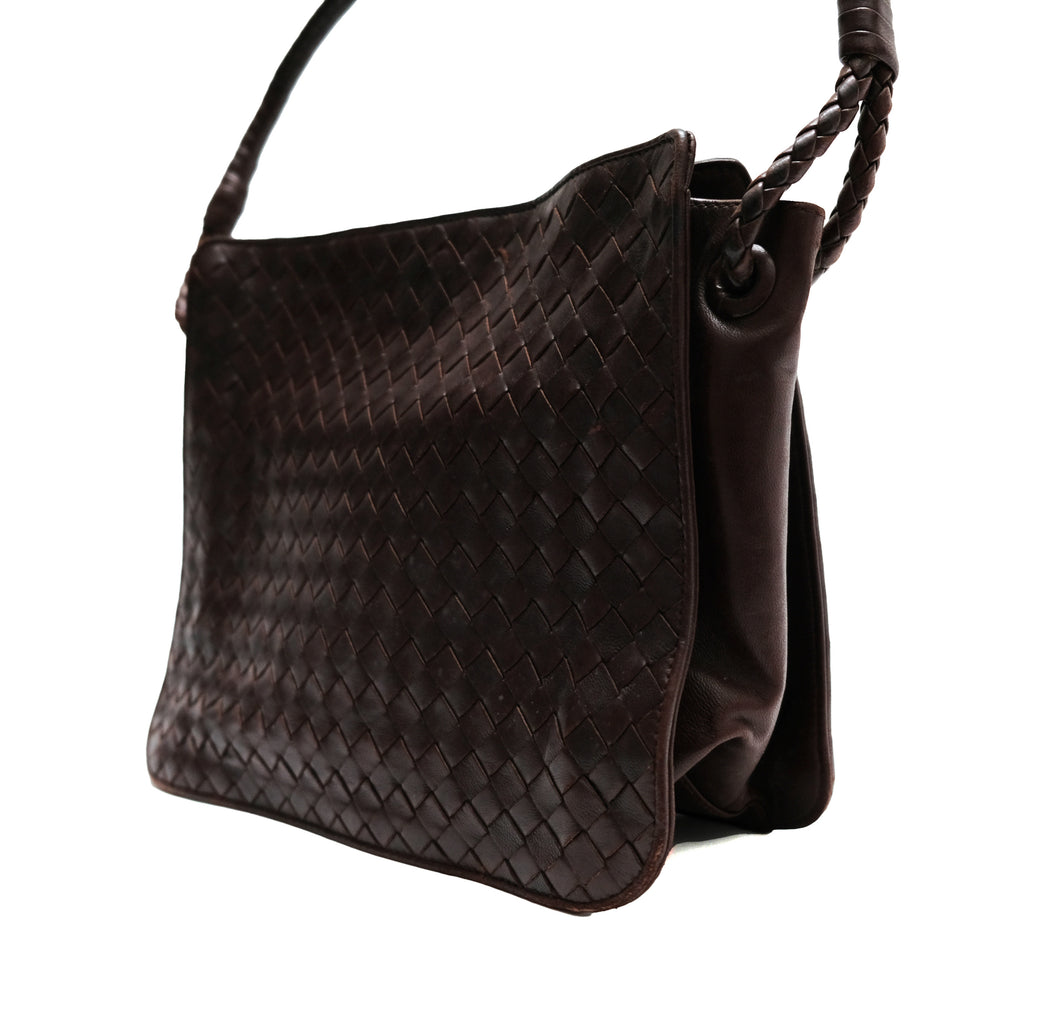 Intrecciato Leather Crossbody Bag in Brown - Bottega Veneta