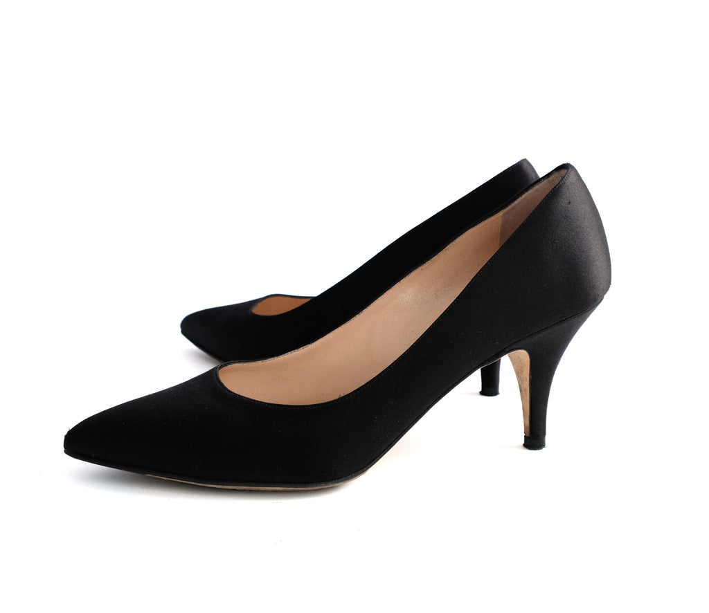 Bally Court Shoes in Black Satin, EU36 – Menage Modern Vintage